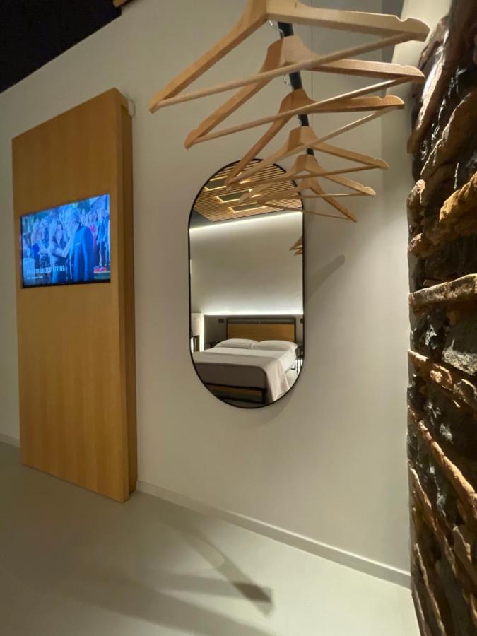 Le Dimore Degli Archi Rooms & Suite Aeroporto di Catania Fontana Rossa Esterno foto