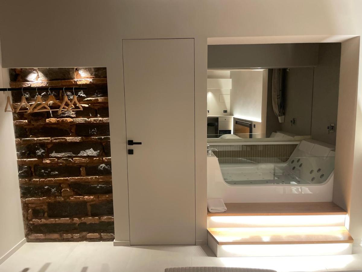 Le Dimore Degli Archi Rooms & Suite Aeroporto di Catania Fontana Rossa Esterno foto