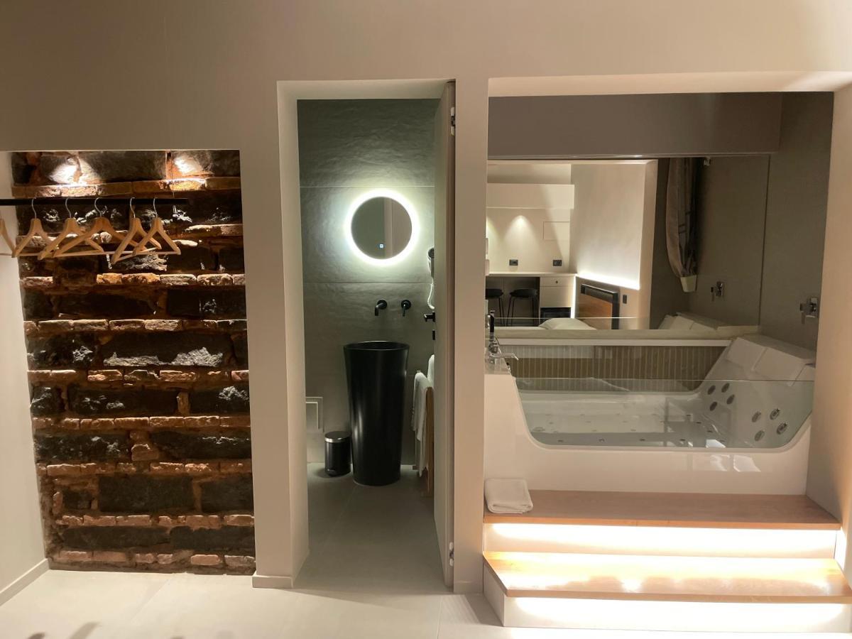 Le Dimore Degli Archi Rooms & Suite Aeroporto di Catania Fontana Rossa Esterno foto