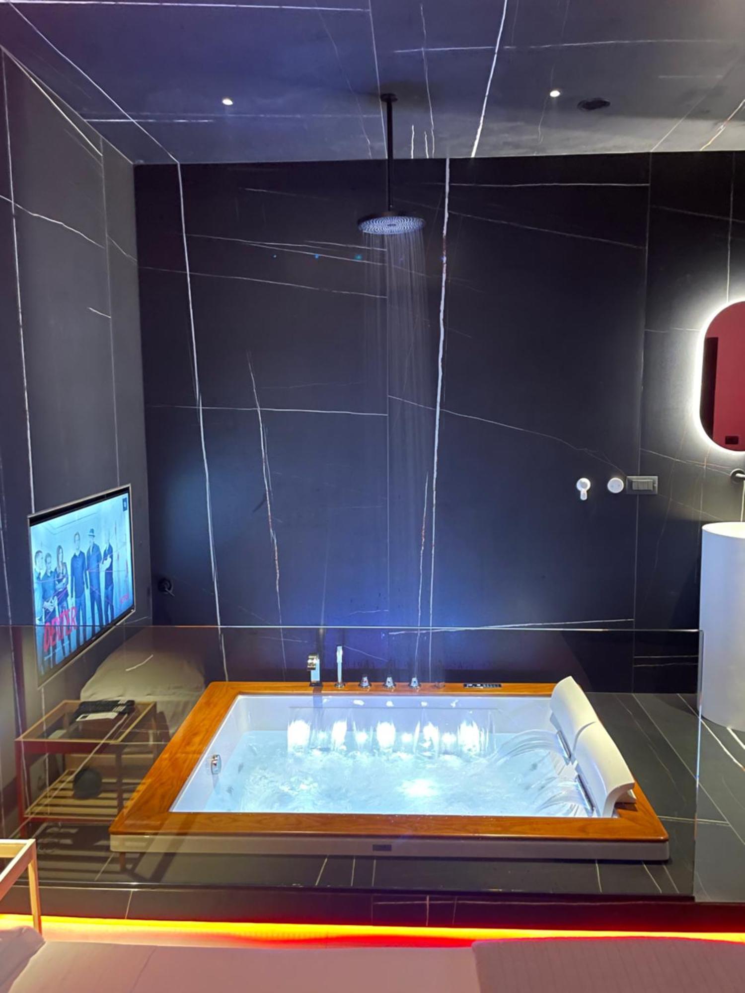Le Dimore Degli Archi Rooms & Suite Aeroporto di Catania Fontana Rossa Esterno foto