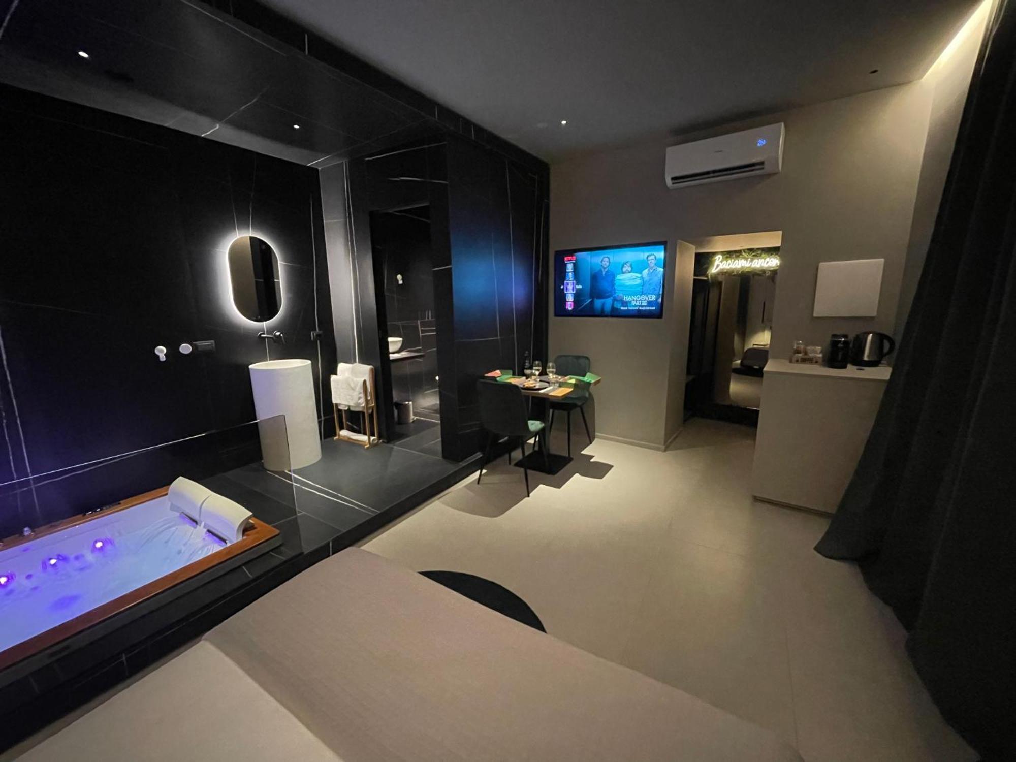 Le Dimore Degli Archi Rooms & Suite Aeroporto di Catania Fontana Rossa Esterno foto